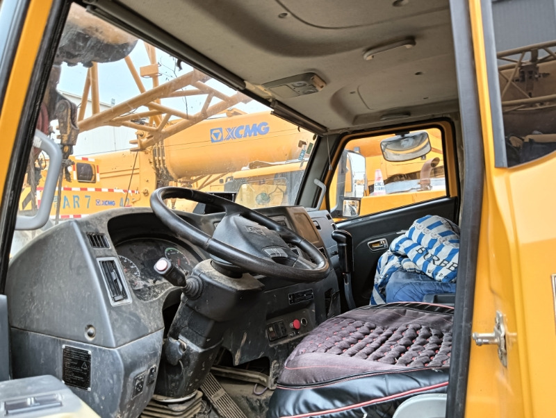Autogrúa XCMG Official Second Hand Hydraulic Truck Crane XCT80L6 6-Section Arm Mobile Truck Crane For Sale: foto 7