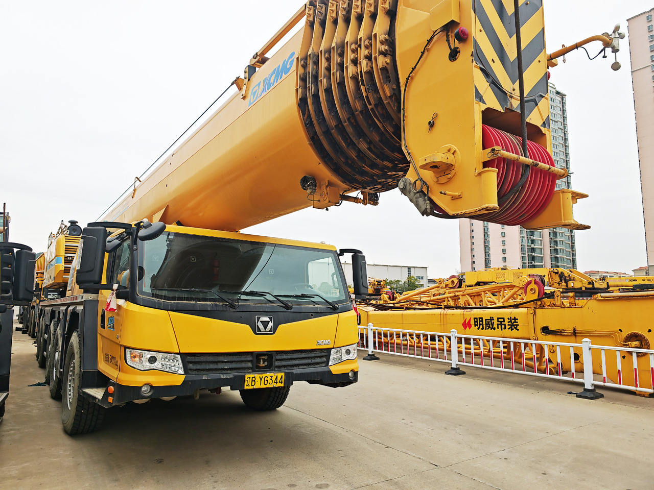 XCMG Official Second Hand Pickup Truck Crane XCA200L8 200 Ton 8-Section Arm Mobile Crane Machine - Grúa todo terreno: foto 2 XCMG Official Second Hand Pickup Truck Crane XCA200L8 200 Ton 8-Section Arm Mobile Crane Machine - Grúa todo terreno: foto 2