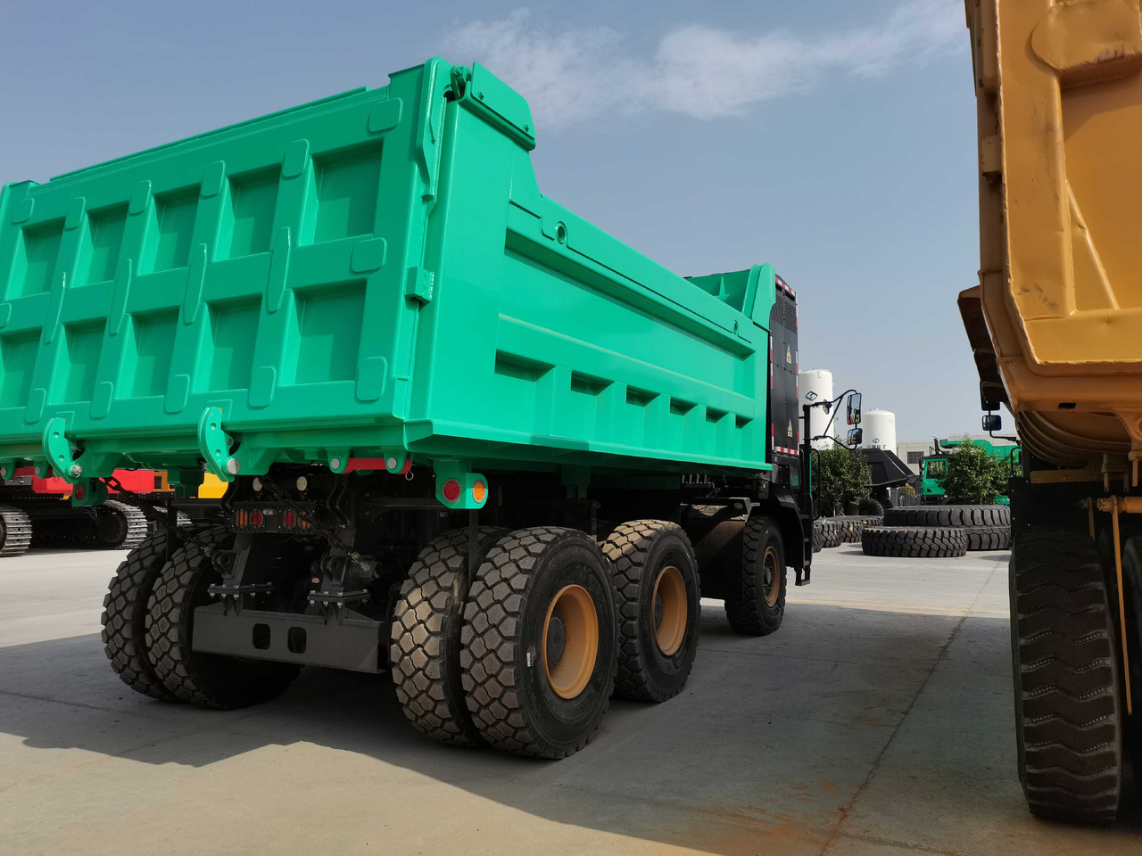 XCMG Official Used Dump Trucks 6x4 XDR80TE 72 Ton China Tipper Trucks For Sale - Dúmper: foto 3 XCMG Official Used Dump Trucks 6x4 XDR80TE 72 Ton China Tipper Trucks For Sale - Dúmper: foto 3