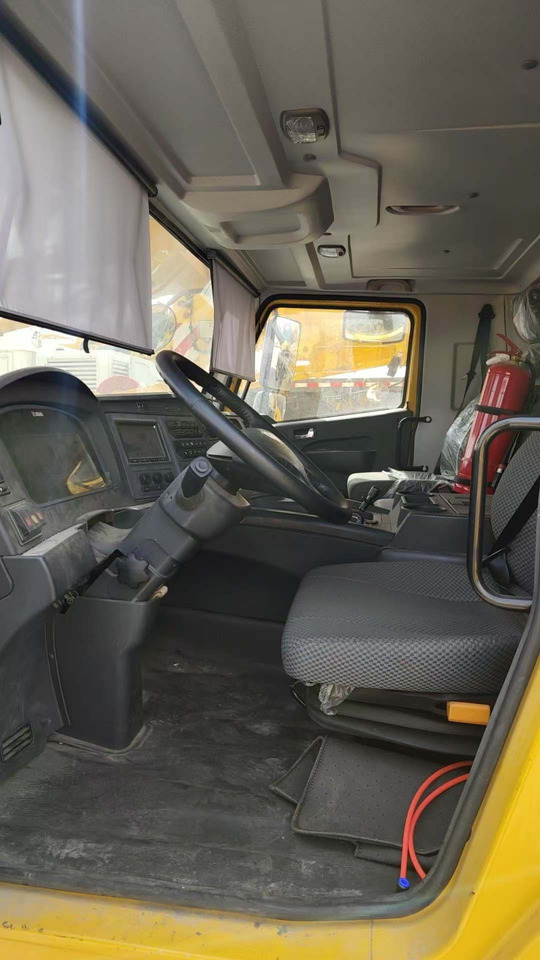 XCMG Official Used Hydraulic Truck Crane XCA100_E Mobile 100 Ton Crane Price - Grúa todo terreno: foto 5 XCMG Official Used Hydraulic Truck Crane XCA100_E Mobile 100 Ton Crane Price - Grúa todo terreno: foto 5