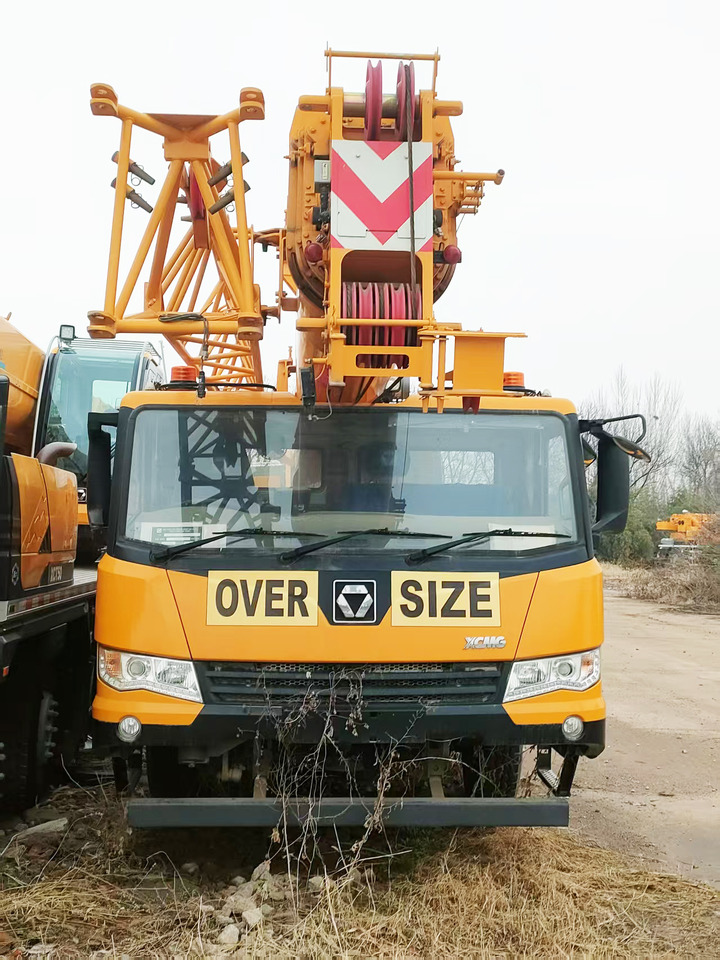 XCMG Official Used Truck Crane 25 ton XCT25L4-Y Hydraulic Arm Mobile Crane Price - Autogrúa: foto 2 XCMG Official Used Truck Crane 25 ton XCT25L4-Y Hydraulic Arm Mobile Crane Price - Autogrúa: foto 2