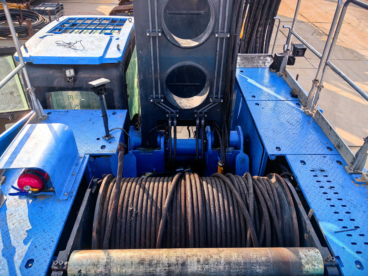 XCMG Official Used rotary drilling rig XR240E 80m Hydraulic Piling Rig Machine For Sale - Perforadora: foto 2 XCMG Official Used rotary drilling rig XR240E 80m Hydraulic Piling Rig Machine For Sale - Perforadora: foto 2
