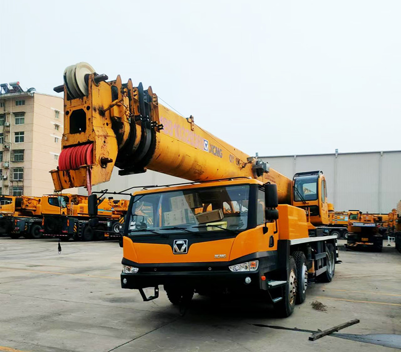XCMG QY70K-I 70ton lifting machine hoist truck crane price - Autogrúa: foto 5 XCMG QY70K-I 70ton lifting machine hoist truck crane price - Autogrúa: foto 5