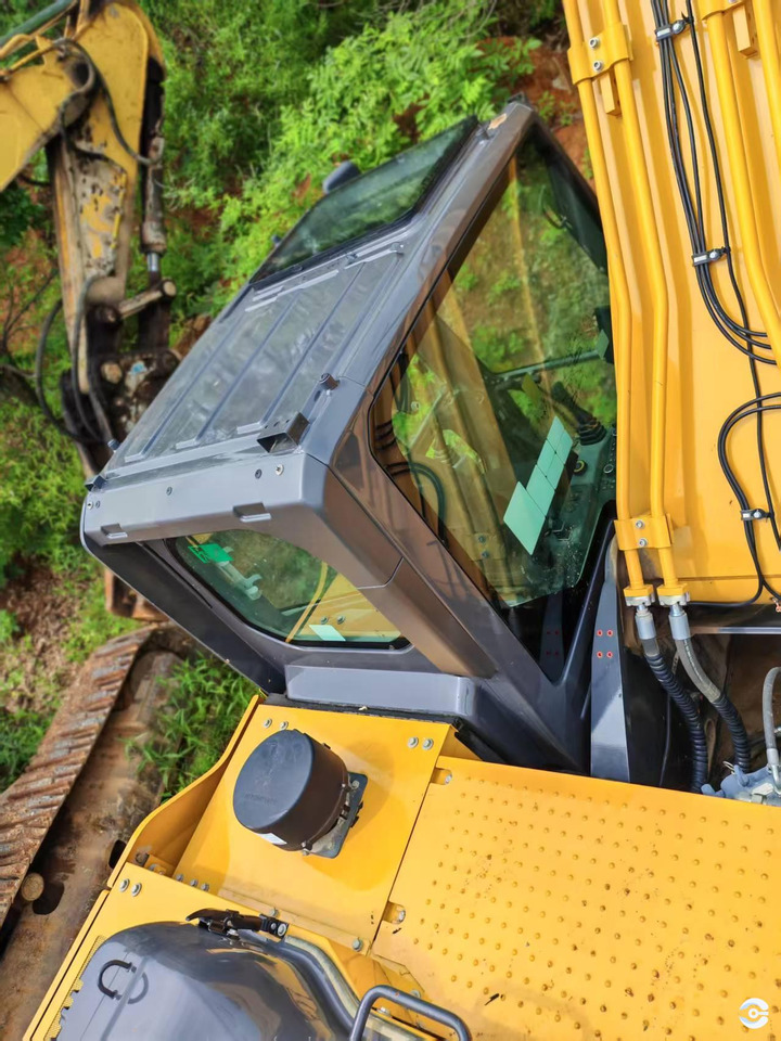 XCMG XE245G 24ton medium diesel excavator with good condition for sale - Excavadora de cadenas: foto 2 XCMG XE245G 24ton medium diesel excavator with good condition for sale - Excavadora de cadenas: foto 2