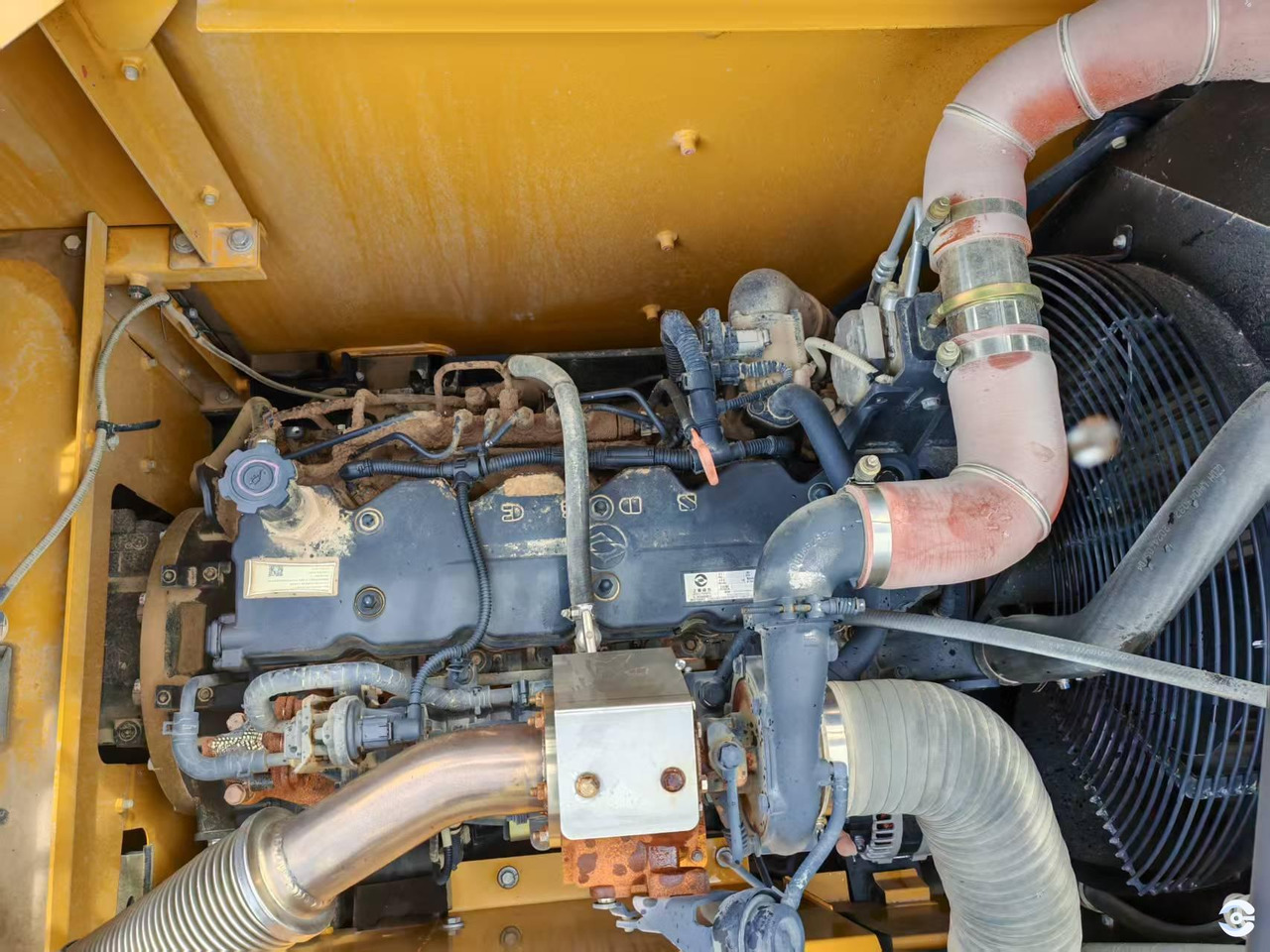 XCMG XE245G 24ton medium diesel excavator with good condition for sale - Excavadora de cadenas: foto 4 XCMG XE245G 24ton medium diesel excavator with good condition for sale - Excavadora de cadenas: foto 4