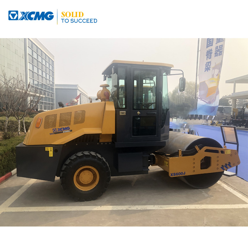 XCMG XS600J 6 ton small single drum Vibratory road Roller - Apisonadora de asfalto: foto 1 XCMG XS600J 6 ton small single drum Vibratory road Roller - Apisonadora de asfalto: foto 1