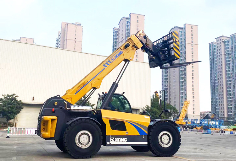 Manipulador telescópico XCMG XTF1256K 5.4ton used diesel forklift loader telehandler for sale: foto 9 Manipulador telescópico XCMG XTF1256K 5.4ton used diesel forklift loader telehandler for sale: foto 9