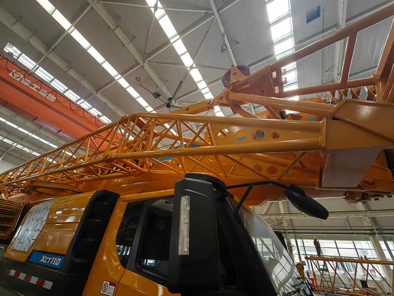 XCMG used XCT110 110ton telescopic boom truck crane mobile for sale - Grúa: foto 5 XCMG used XCT110 110ton telescopic boom truck crane mobile for sale - Grúa: foto 5