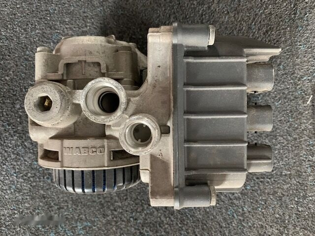 1867005 DAF XF 106 truck - Válvula de freno para Camión: foto 3 1867005 DAF XF 106 truck - Válvula de freno para Camión: foto 3