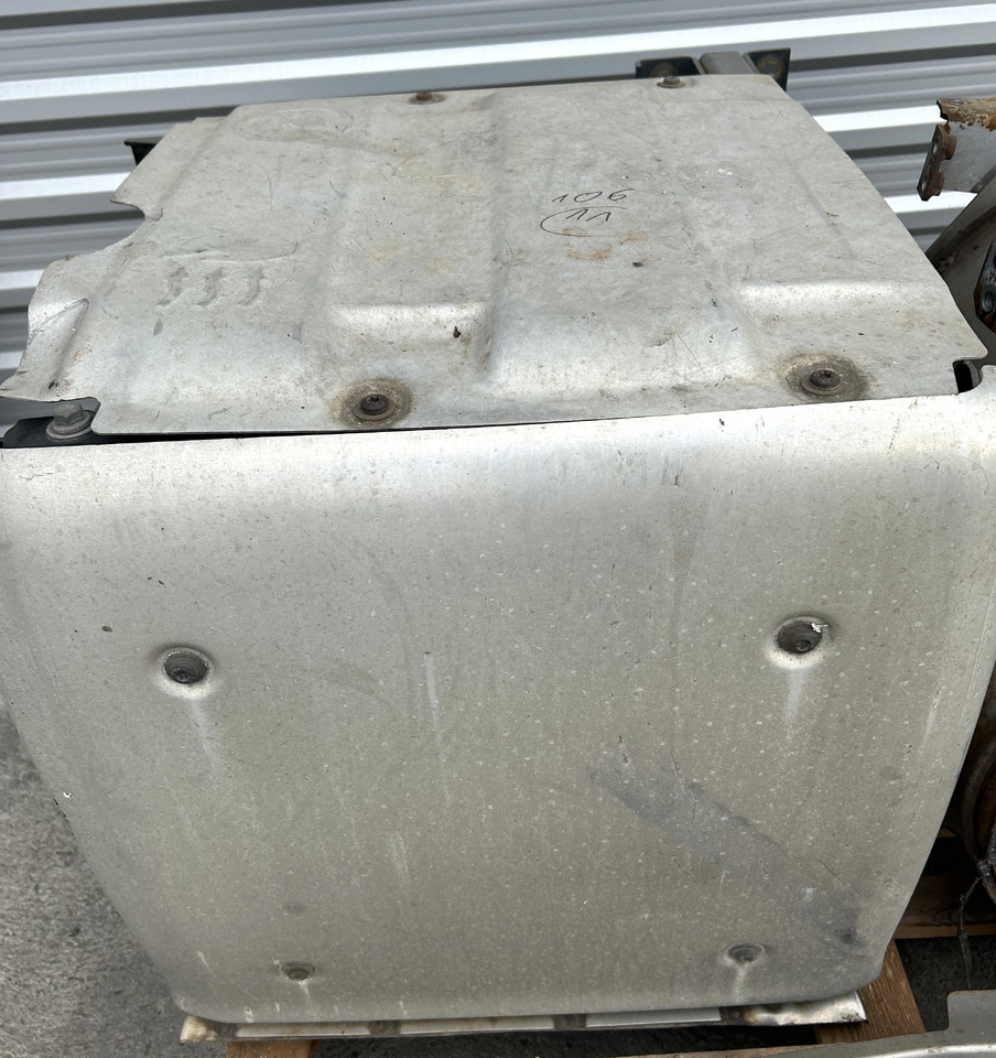 DAF CATALYTIC CONVERTER FOR DAF XF 106 BDF - Convertidor catalítico: foto 5 DAF CATALYTIC CONVERTER FOR DAF XF 106 BDF - Convertidor catalítico: foto 5