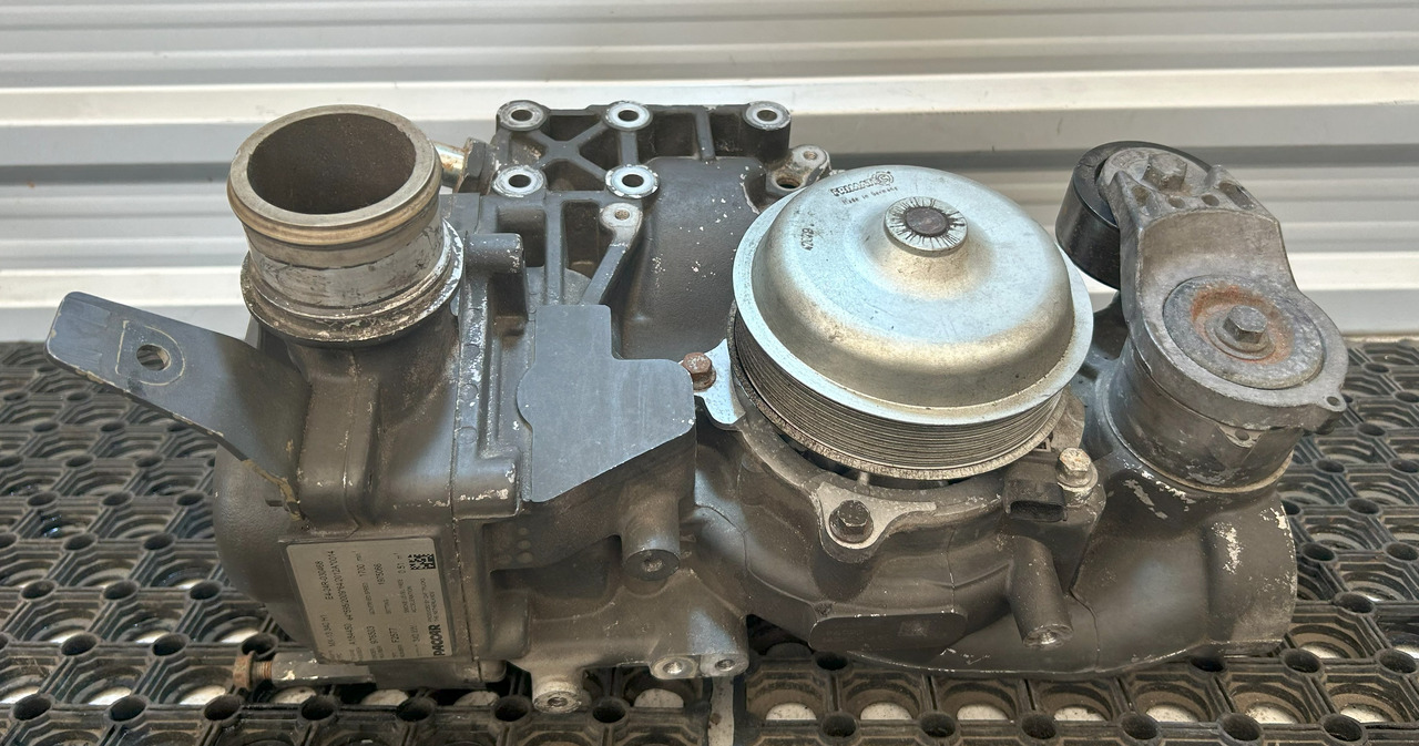 Bomba de refrigerante DAF COOLANT PUMP DAF XF 106: foto 7