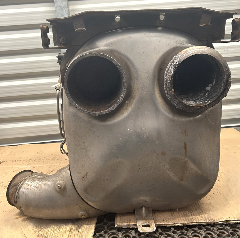 DAF DPF CATALYTIC CONVERTER DAF XF 106 - Convertidor catalítico: foto 5 DAF DPF CATALYTIC CONVERTER DAF XF 106 - Convertidor catalítico: foto 5