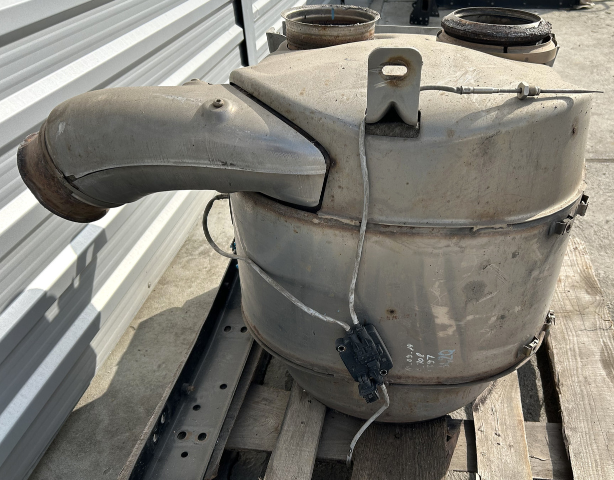 DAF SCR CATALYTIC CONVERTER FOR DAF XF 106 - Convertidor catalítico: foto 1 DAF SCR CATALYTIC CONVERTER FOR DAF XF 106 - Convertidor catalítico: foto 1