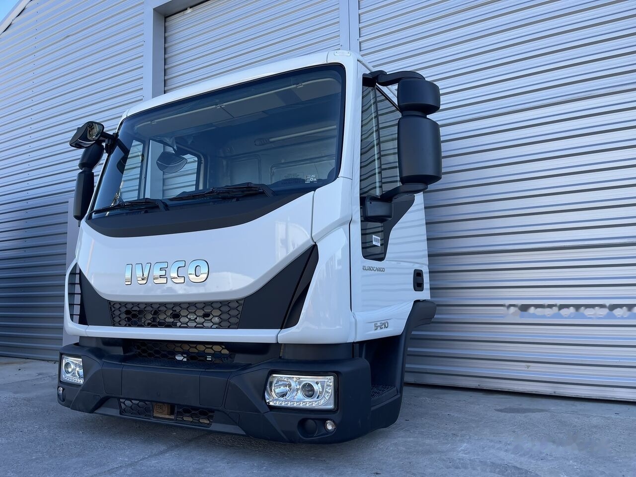 IVECO Eurocargo for IVECO Eurocargo DAY cabine - Cabina para Coche: foto 1 IVECO Eurocargo for IVECO Eurocargo DAY cabine - Cabina para Coche: foto 1