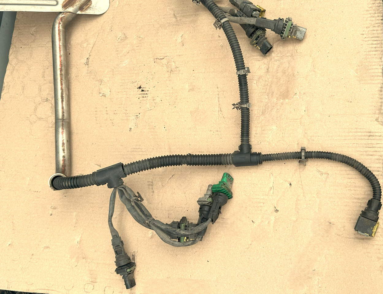 MERCEDES-BENZ ACTROS MP4 CATALYTIC CONVERTER ELECTRICAL HARNESS - Cables/ Alambres: foto 2 MERCEDES-BENZ ACTROS MP4 CATALYTIC CONVERTER ELECTRICAL HARNESS - Cables/ Alambres: foto 2