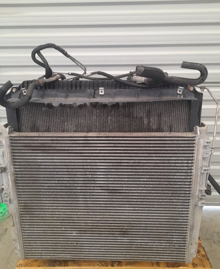 Mercedes-Benz ACTROS MP4 A9605000002 / A9605003601 Mercedes-Benz truck - Radiador para Camión: foto 1 Mercedes-Benz ACTROS MP4 A9605000002 / A9605003601 Mercedes-Benz truck - Radiador para Camión: foto 1