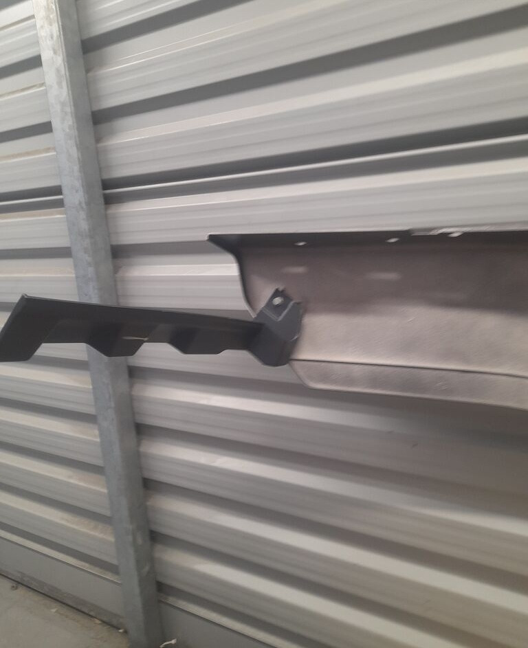 Mercedes-Benz ATEGO A9676660301 - Peldaño para Camión: foto 4 Mercedes-Benz ATEGO A9676660301 - Peldaño para Camión: foto 4