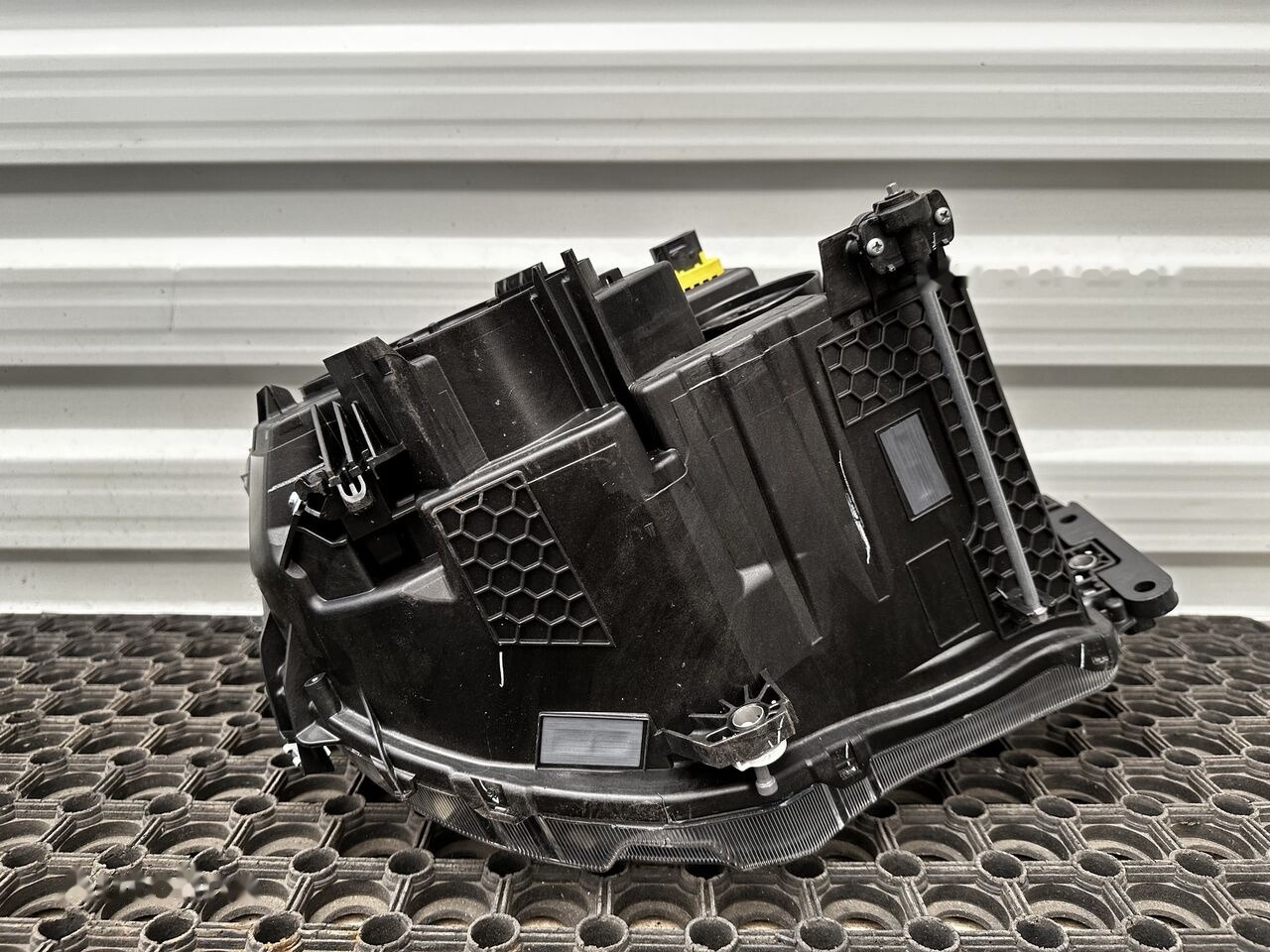 Mercedes-Benz LED ACTROS AROCS MP5 Mercedes-Benz ACTROS MP4 - Faro delantero para Camión: foto 5 Mercedes-Benz LED ACTROS AROCS MP5 Mercedes-Benz ACTROS MP4 - Faro delantero para Camión: foto 5