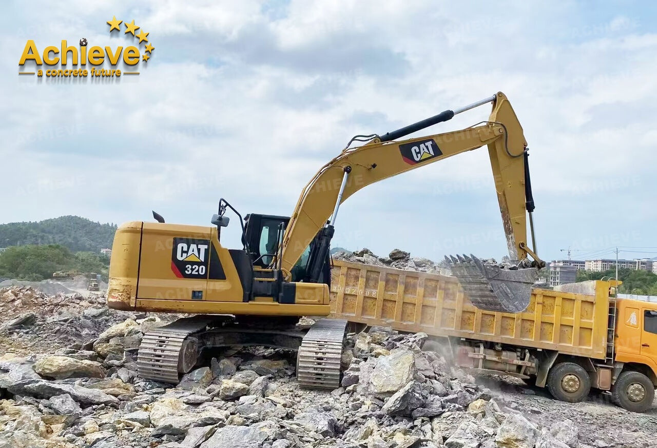 Caterpillar Medium Excavator CAT 320 Used excavator 【ACHIEVE】TOP CONDITION!!! - Excavadora de cadenas: foto 1 Caterpillar Medium Excavator CAT 320 Used excavator 【ACHIEVE】TOP CONDITION!!! - Excavadora de cadenas: foto 1