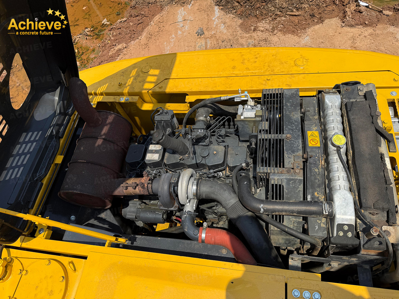 Excavadora de cadenas Komatsu PC220-8  1m³ 22tons SAA6D107E-1 110KW 400L【ACHIEVE】 TOP CONDITION!!!: foto 22
