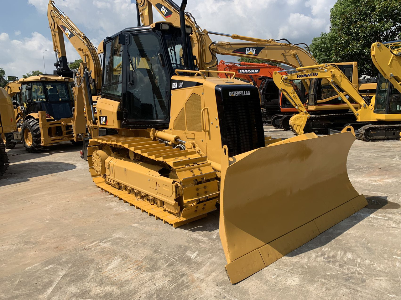 Caterpillar Bulldozer D5K XL, D5K LGP Second Hand Condition CAT Tracked Tractor - Bulldozer: foto 5 Caterpillar Bulldozer D5K XL, D5K LGP Second Hand Condition CAT Tracked Tractor - Bulldozer: foto 5