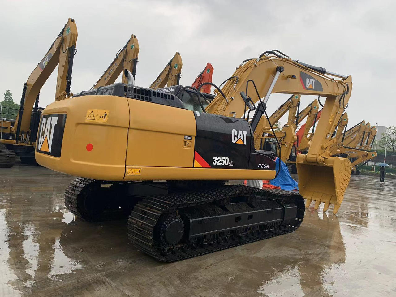 Caterpillar Construction Machine 25 ton Excavator CAT 325D, 325CL, 325BL - Excavadora de cadenas: foto 2 Caterpillar Construction Machine 25 ton Excavator CAT 325D, 325CL, 325BL - Excavadora de cadenas: foto 2