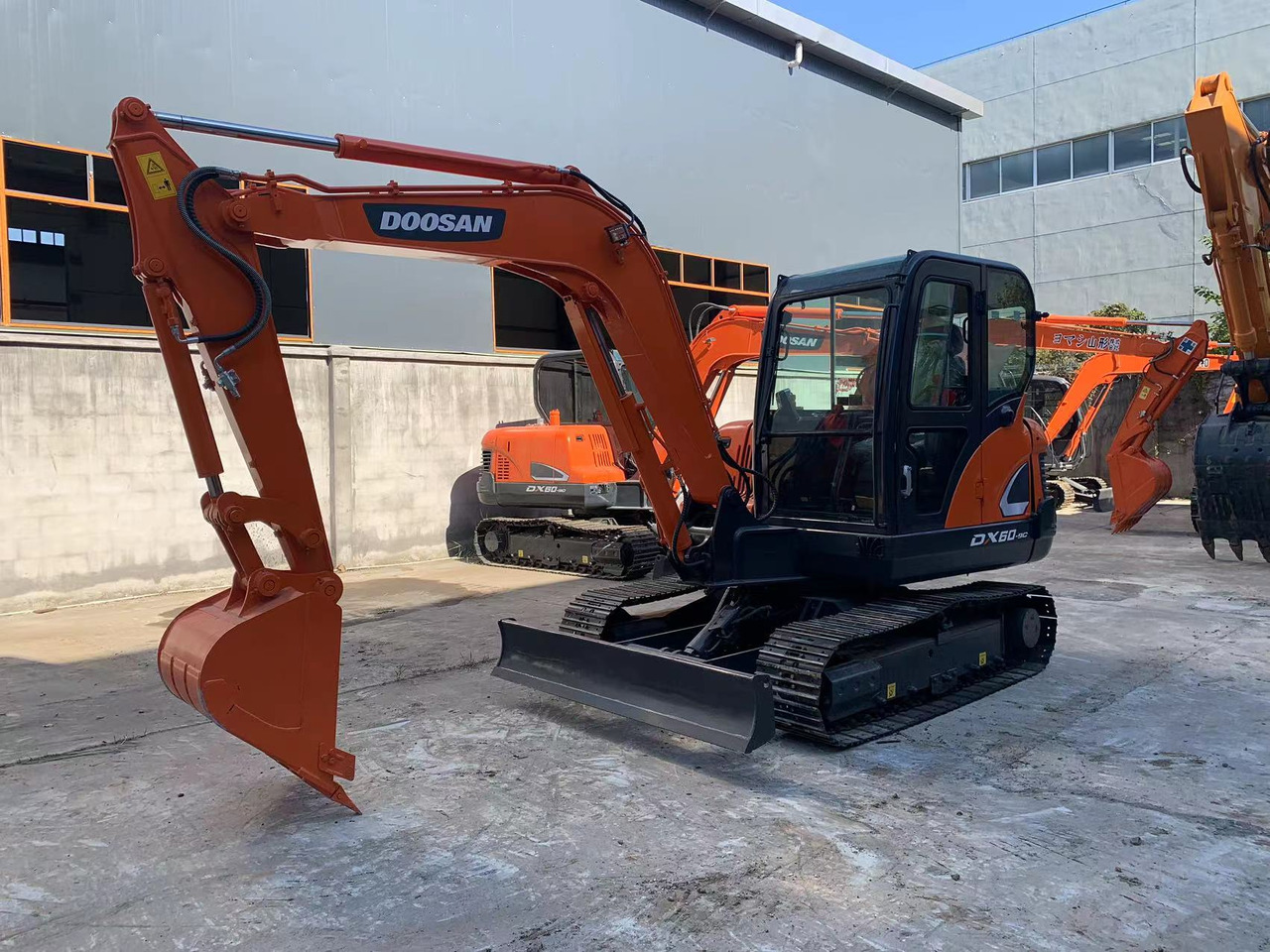 DOOSAN Mini Excavator Doosan DX60, DX55 - Excavadora de cadenas: foto 4 DOOSAN Mini Excavator Doosan DX60, DX55 - Excavadora de cadenas: foto 4