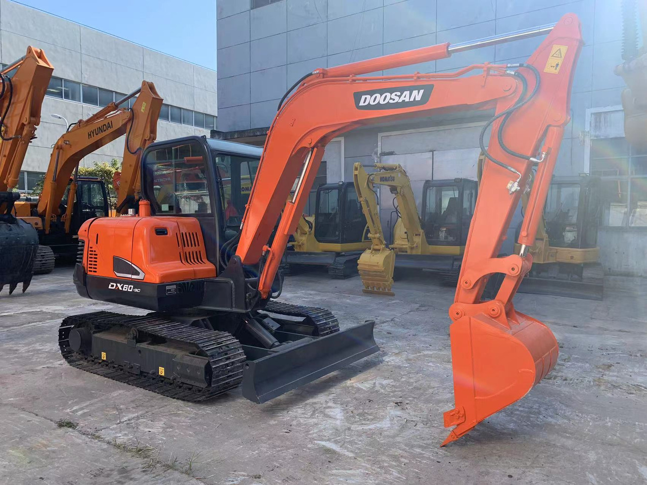 DOOSAN Mini Excavator Doosan DX60, DX55 - Excavadora de cadenas: foto 3 DOOSAN Mini Excavator Doosan DX60, DX55 - Excavadora de cadenas: foto 3