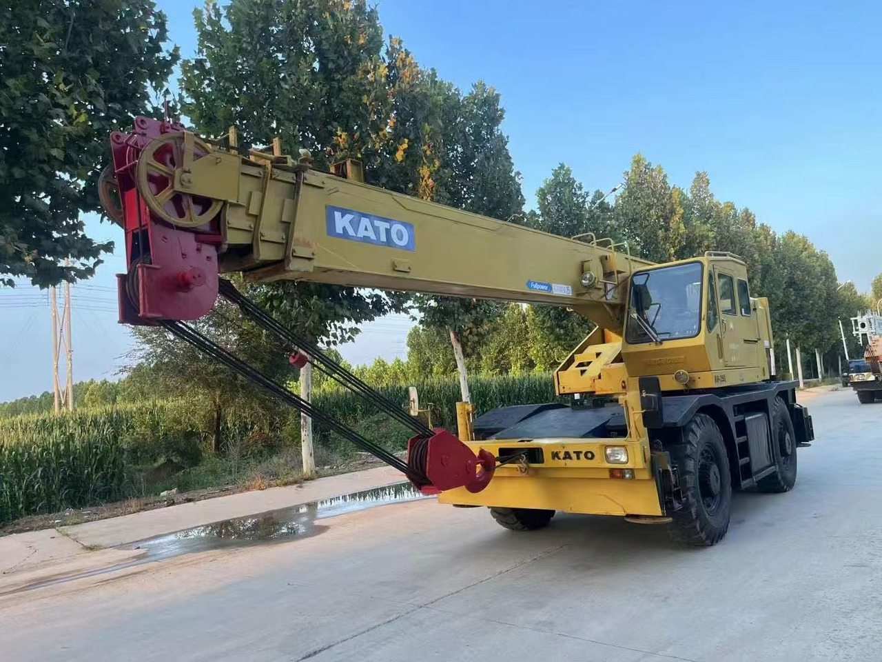 KATO KR250 Good Price 25 ton Rough Terrain Crane - Autogrúa: foto 2 KATO KR250 Good Price 25 ton Rough Terrain Crane - Autogrúa: foto 2