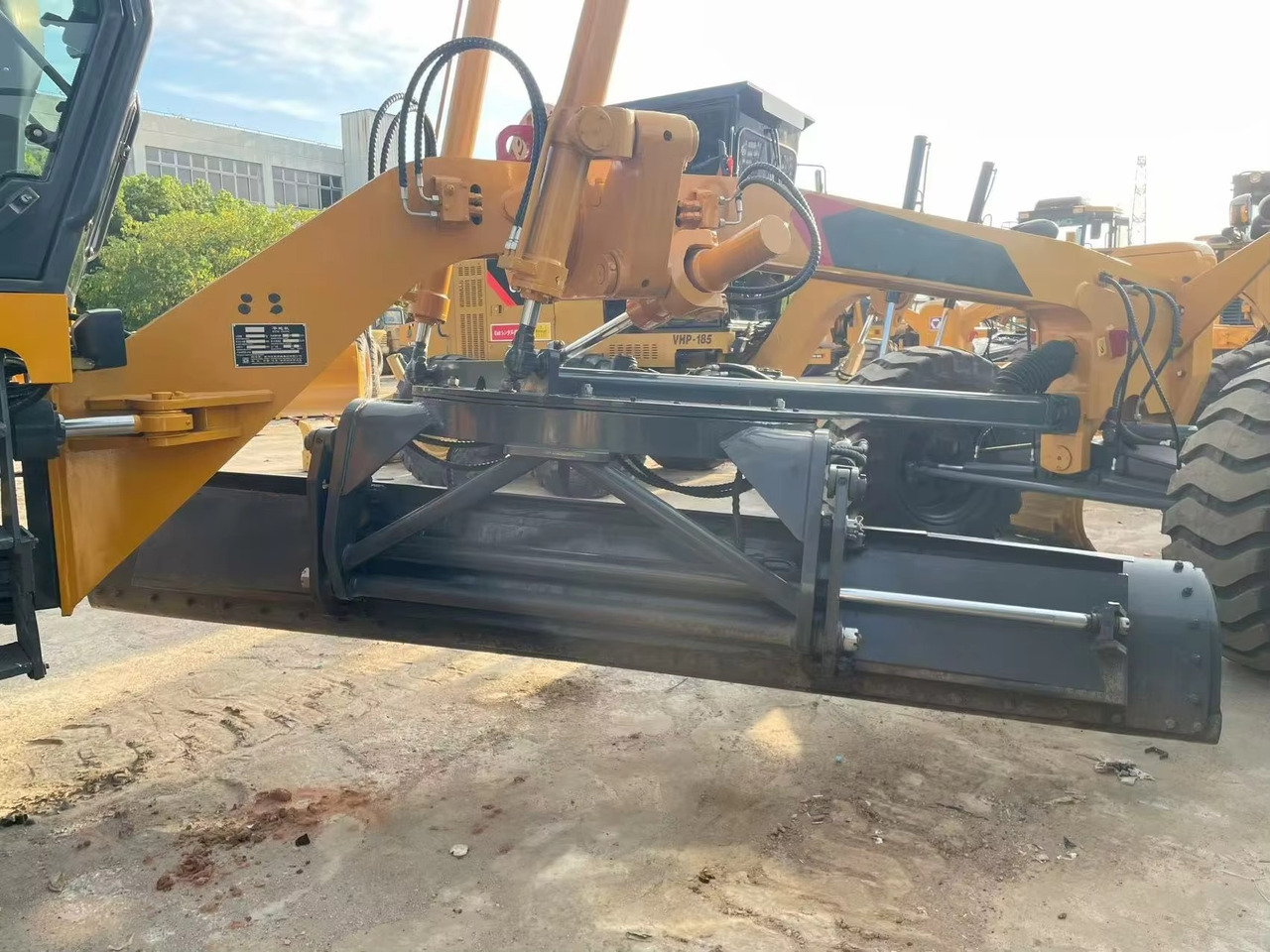 XCMG Used Motor Grader XCMG GR215 for Sale - Grader: foto 2 XCMG Used Motor Grader XCMG GR215 for Sale - Grader: foto 2