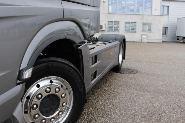Mercedes-Benz Actros 1853 LS - Cabeza tractora: foto 2 Mercedes-Benz Actros 1853 LS - Cabeza tractora: foto 2