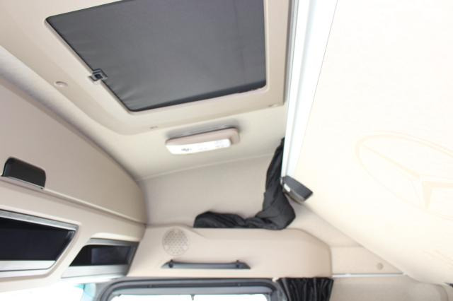 Mercedes-Benz Actros 1863LS NEUZUSTAND - Cabeza tractora: foto 2 Mercedes-Benz Actros 1863LS NEUZUSTAND - Cabeza tractora: foto 2