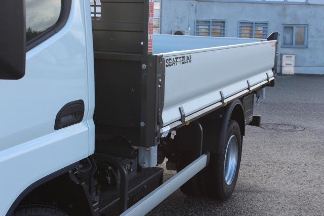 FUSO eCanter 4S15E - Furgoneta basculante: foto 3 FUSO eCanter 4S15E - Furgoneta basculante: foto 3