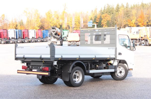 FUSO eCanter 4S15E - Furgoneta basculante: foto 4 FUSO eCanter 4S15E - Furgoneta basculante: foto 4