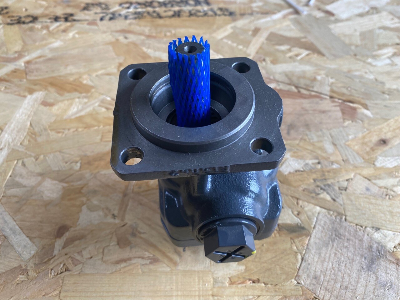 O&K Terex RH120 RH340 Lube oil pump 6000121 1461638 534-2058 - Recambio para Camión: foto 3 O&K Terex RH120 RH340 Lube oil pump 6000121 1461638 534-2058 - Recambio para Camión: foto 3