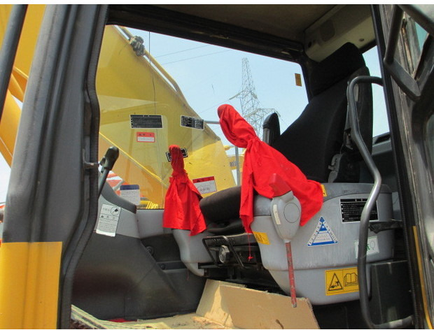 Excavadora de cadenas 2020 Komatsu PC200-7: foto 11