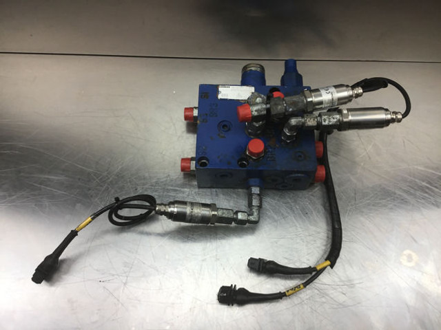 Válvula Liebherr Brake Compact Block: foto 1