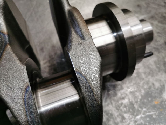Liebherr Crankshaft D934L - Cigüeñal: foto 2 Liebherr Crankshaft D934L - Cigüeñal: foto 2