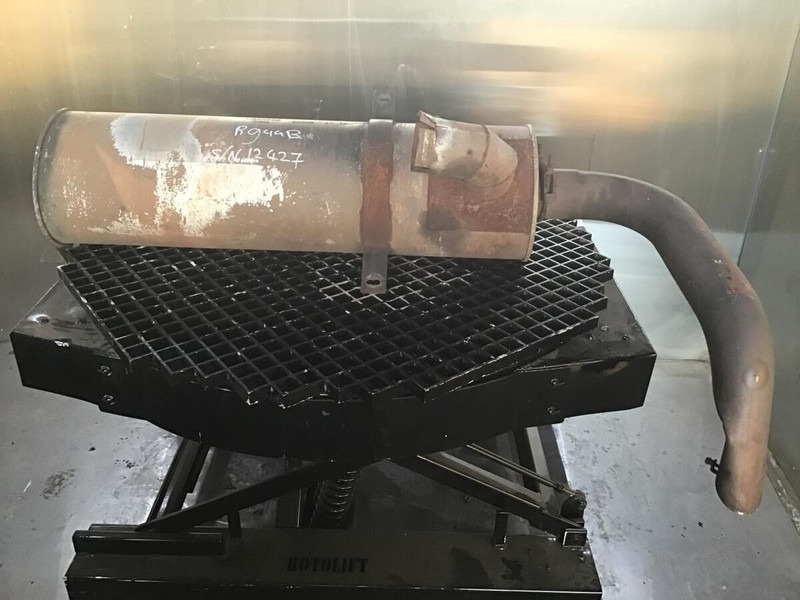 Liebherr Exhaust Silencer - Silenciador: foto 1 Liebherr Exhaust Silencer - Silenciador: foto 1