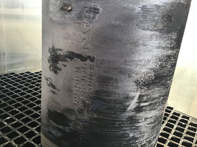 Liebherr Exhaust Silencer - Silenciador: foto 3 Liebherr Exhaust Silencer - Silenciador: foto 3
