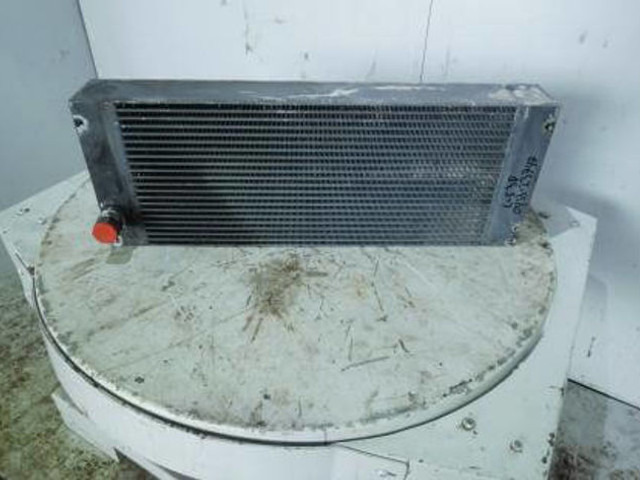 Liebherr Oilcooler - Enfriador de aceite: foto 1 Liebherr Oilcooler - Enfriador de aceite: foto 1