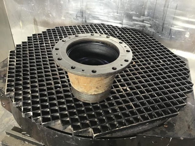 Liebherr Output Shaft Housing - Cubo: foto 5 Liebherr Output Shaft Housing - Cubo: foto 5