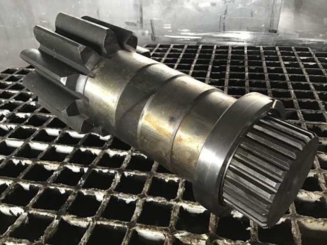 Liebherr Output Shaft - Eje y piezas: foto 4 Liebherr Output Shaft - Eje y piezas: foto 4