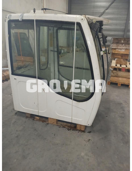 Liebherr R914B / R904 / A904 Li / A924B Li / A924 li / A914 Li / A934 Li / A934B Li / A944B Li / A914B Li / R914 / R924 / R924 B / R934 - Cabina e interior: foto 1 Liebherr R914B / R904 / A904 Li / A924B Li / A924 li / A914 Li / A934 Li / A934B Li / A944B Li / A914B Li / R914 / R924 / R924 B / R934 - Cabina e interior: foto 1