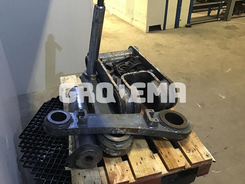 Liebherr R946 LC / R946 NLC / R950 LC-V / R954C / R956 / R974C / R956 LC - Acoplamiento rápido: foto 4 Liebherr R946 LC / R946 NLC / R950 LC-V / R954C / R956 / R974C / R956 LC - Acoplamiento rápido: foto 4