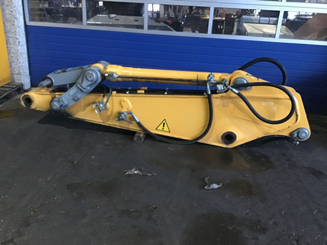 Liebherr Stick 2,4 M - Carrocería y exterior: foto 2 Liebherr Stick 2,4 M - Carrocería y exterior: foto 2