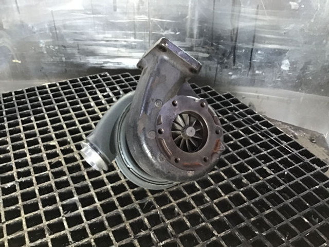 Liebherr Turbo Charger - Turbocompresor: foto 2 Liebherr Turbo Charger - Turbocompresor: foto 2