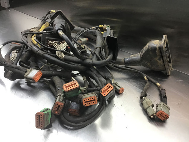 Liebherr Wire Harness - Cables/ Alambres: foto 4 Liebherr Wire Harness - Cables/ Alambres: foto 4