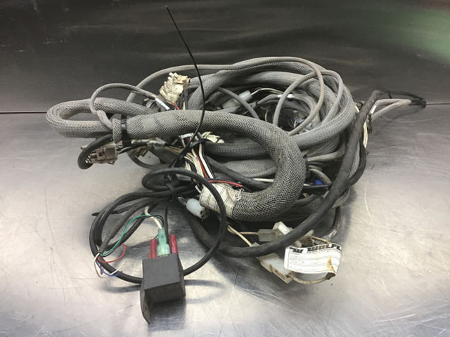 Liebherr Wire Harness - Cables/ Alambres: foto 1 Liebherr Wire Harness - Cables/ Alambres: foto 1