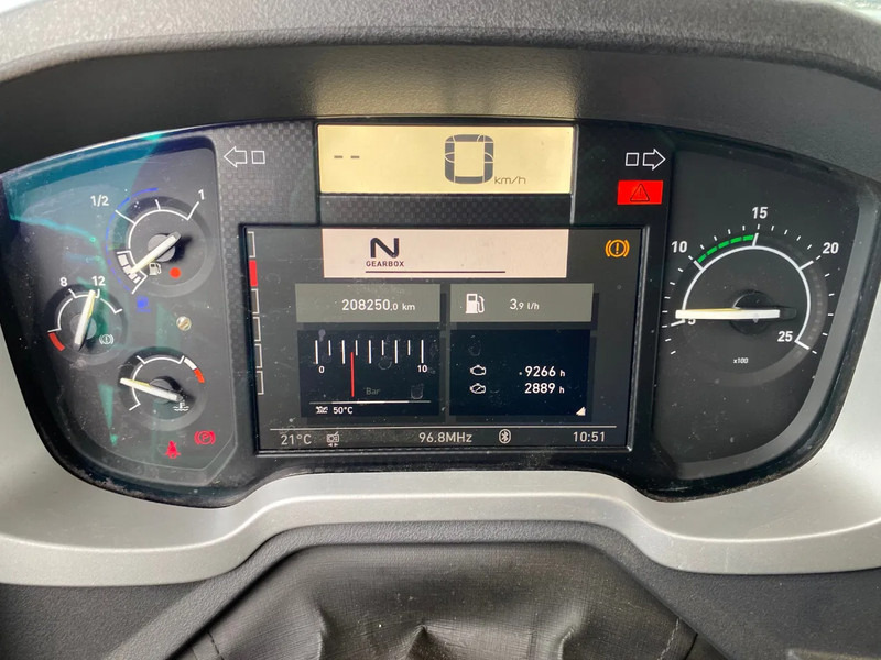 Cabeza tractora Renault T520 Comfort / 6x2 / Hub Reduction / 208.250Km: foto 9